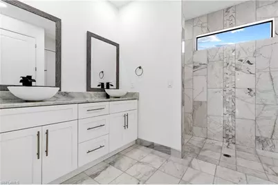 509 NE 5th Ter, Cape Coral, FL 33909 - Photo 21