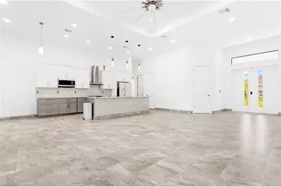 509 NE 5th Ter, Cape Coral, FL 33909 - Photo 7