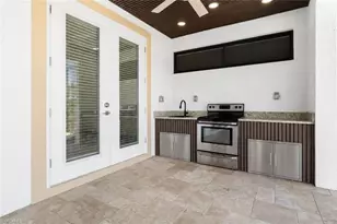 509 NE 5th Terrace, Cape Coral, FL 33909 - Photo 27
