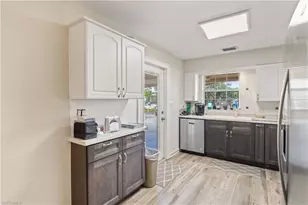 12206 Boat Shell Dr, Matlacha Isles, FL 33991 - Photo 15