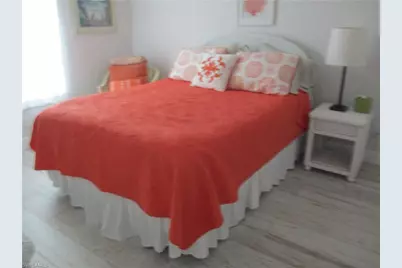 613 SE 2nd Ter, Cape Coral, FL 33990 - Photo 17