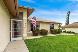 219 NE 7th Pl, Cape Coral, FL 33909 - Photo 5
