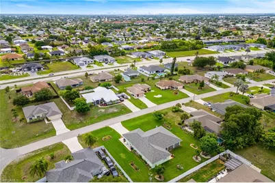 219 NE 7th Pl, Cape Coral, FL 33909 - Photo 13
