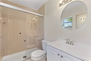 9305 Lake Park Dr, Fort Myers, FL 33919 - Photo 9