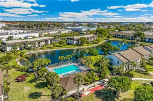 9305 Lake Park Dr, Fort Myers, FL 33919 - Photo 13