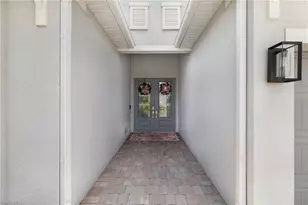 13696 Blue Bay Cir, Fort Myers, FL 33913 - Photo 5