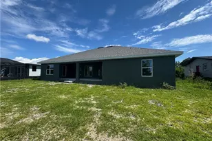 302 SE 1st Terrace, Cape Coral, FL 33990 - Photo 31