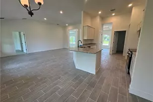 302 SE 1st Terrace, Cape Coral, FL 33990 - Photo 15