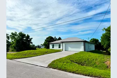 3707 32nd St SW, Lehigh Acres, FL 33976 - Photo 3
