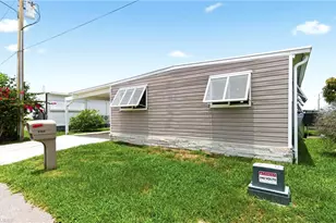 5509 Sir Walter Way, North Fort Myers, FL 33917 - Photo 27