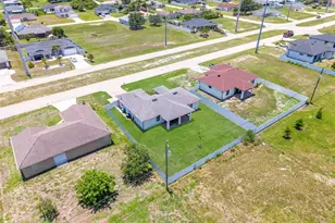 317 Kismet Pkwy E, Cape Coral, FL 33909 - Photo 3