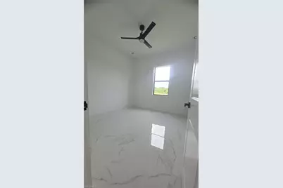 515 Croydon Ave S, Lehigh Acres, FL 33974 - Photo 9
