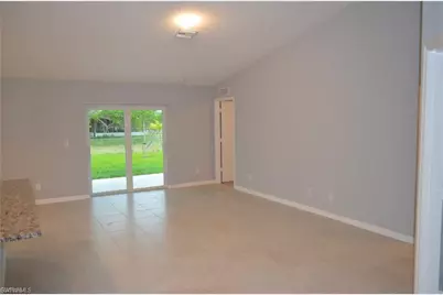 1127 NE 10th St, Cape Coral, FL 33909 - Photo 5