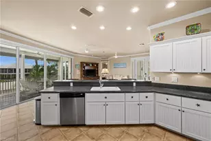 2315 Cherimoya Ln, Saint James City, FL 33956 - Photo 19