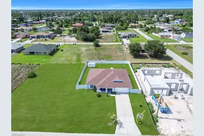 3902 3rd St SW, Lehigh Acres, FL 33976 - Photo 3
