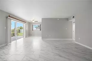 3225 E Riverside Dr, Fort Myers, FL 33916 - Photo 5