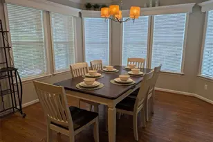 32 Greenwood Dr, North Fort Myers, FL 33903 - Photo 3