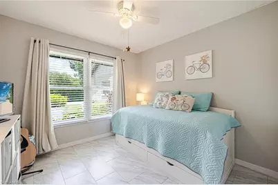 301 McGregor Park Cir, Fort Myers, FL 33908 - Photo 9
