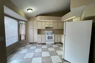 908 Cape Coral Pkwy W, Cape Coral, FL 33914 - Photo 9