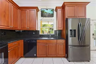 4925 Skates Cir, Fort Myers, FL 33905 - Photo 13