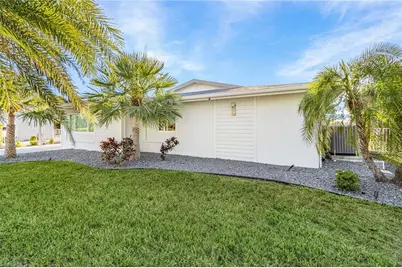 2823 8th Ave, Saint James City, FL 33956 - Photo 5