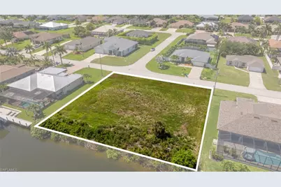 2201 SW 28th Ter, Cape Coral, FL 33914 - Photo 7