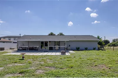 2204 NE 15th Pl, Cape Coral, FL 33909 - Photo 15