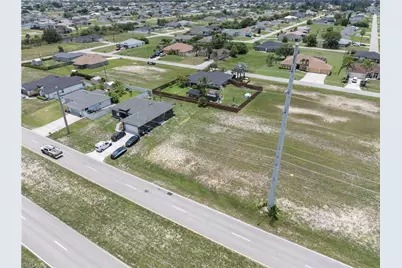 418 Kismet Pkwy E, Cape Coral, FL 33909 - Photo 11