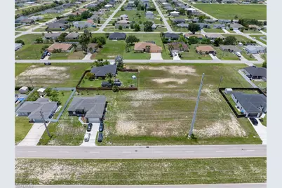 418 Kismet Pkwy E, Cape Coral, FL 33909 - Photo 3