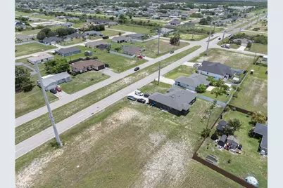 418 Kismet Pkwy E, Cape Coral, FL 33909 - Photo 9