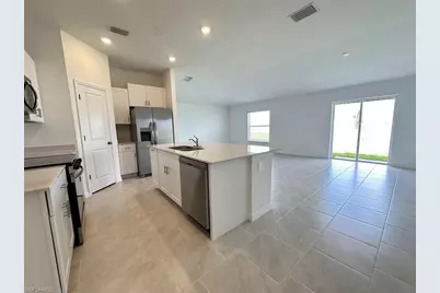 17669 Paradiso Way, North Fort Myers, FL 33917 - Photo 5