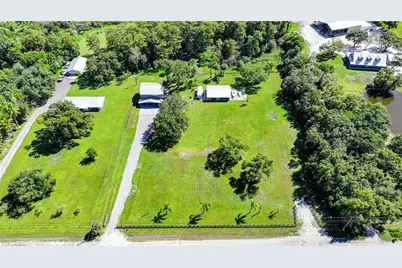 5961 Pangola Rd, Fort Myers, FL 33905 - Photo 9