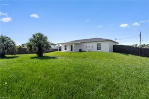 731 Camilla St E, Lehigh Acres, FL 33974 - Photo 27