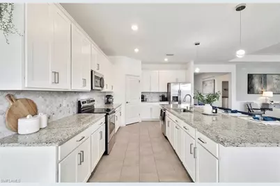 11348 Canopy Loop, Fort Myers, FL 33913 - Photo 9