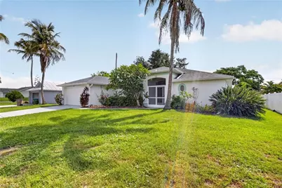 705 SW 9th Ave, Cape Coral, FL 33991 - Photo 37