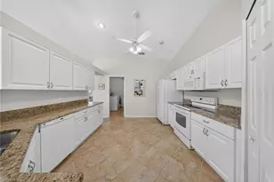 705 SW 9th Ave, Cape Coral, FL 33991 - Photo 3