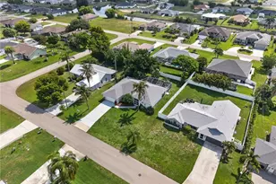 705 SW 9th Ave, Cape Coral, FL 33991 - Photo 39