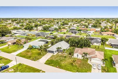 1409 SE 2nd Ter, Cape Coral, FL 33990 - Photo 21