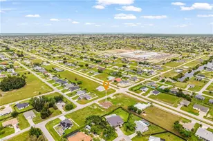7 SW 19th Pl, Cape Coral, FL 33991 - Photo 31