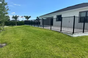 141 SW 37th Pl, Cape Coral, FL 33993 - Photo 23