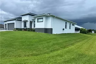 141 SW 37th Pl, Cape Coral, FL 33993 - Photo 3