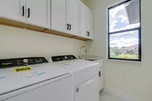 141 SW 37th Pl, Cape Coral, FL 33993 - Photo 13