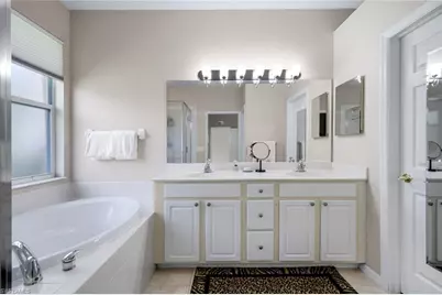 9830 Mar Largo Cir, Fort Myers, FL 33919 - Photo 17