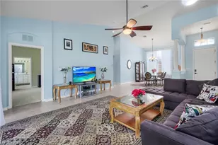 9830 Mar Largo Cir, Fort Myers, FL 33919 - Photo 7