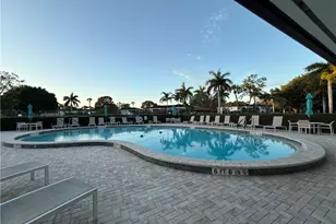1087 Forest Lakes Dr, Naples, FL 34105 - Photo 15