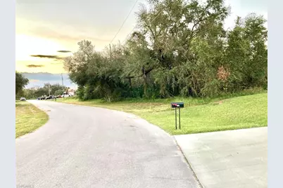 2013 Odessa Cir, Labelle, FL 33935 - Photo 5
