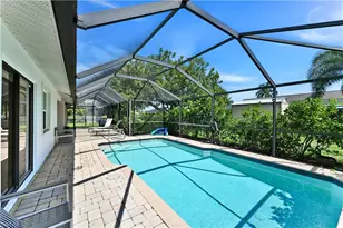 905 SW 52nd St, Cape Coral, FL 33914 - Photo 13