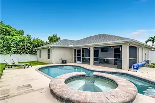 3612 SW 8th Ct, Cape Coral, FL 33914 - Photo 5