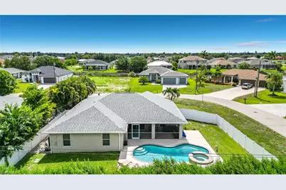 3612 SW 8th Ct, Cape Coral, FL 33914 - Photo 3
