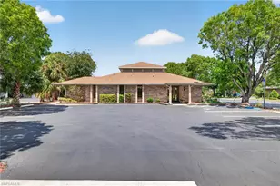 45 Barkley Cir, Fort Myers, FL 33907 - Photo 1